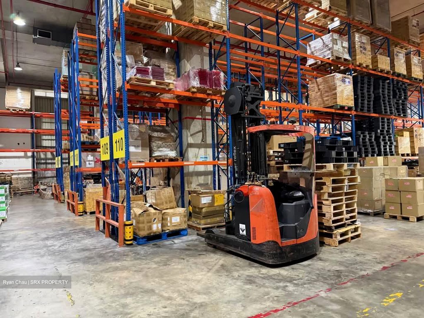 Chinsim Industrial Centre (D22), Warehouse #547643601